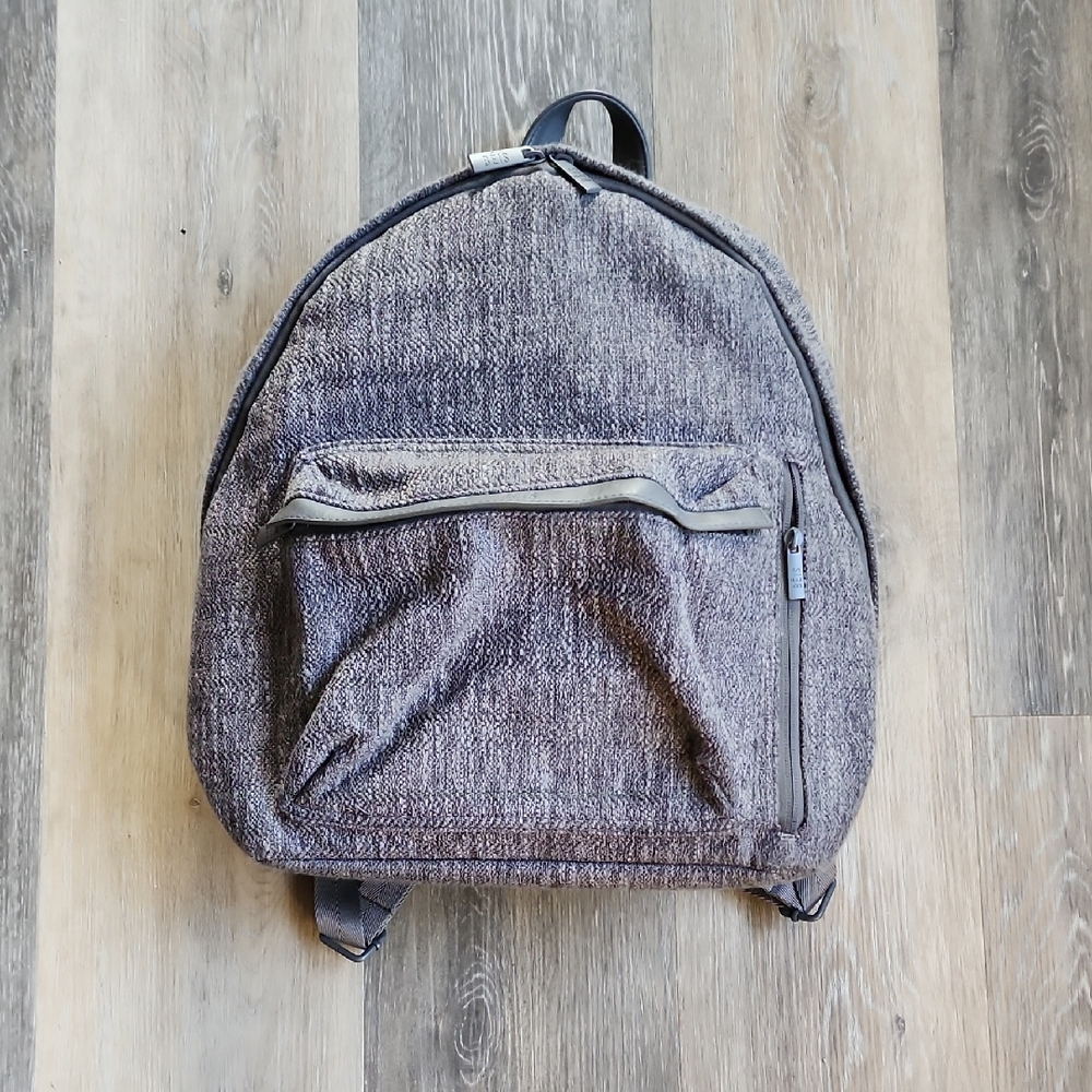Functional Travel Gray Backpack